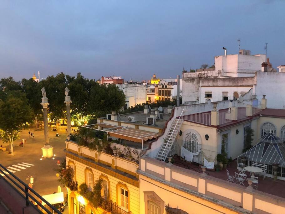Luminoso Atico En Centro Con Vistas A La Plaza Alameda De Hercules - Hasta 4 Personas