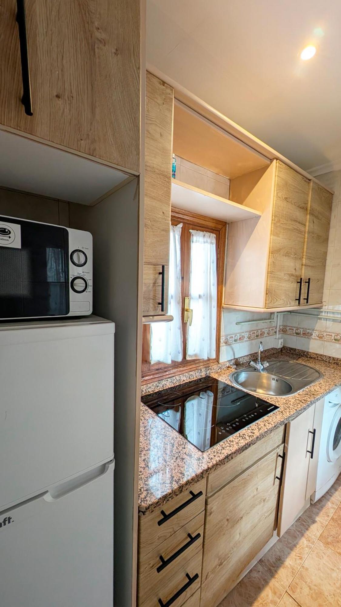 Apartment Luminoso Atico En Centro Con Vistas A La Plaza Alameda De Hercules - Hasta 4 Personas